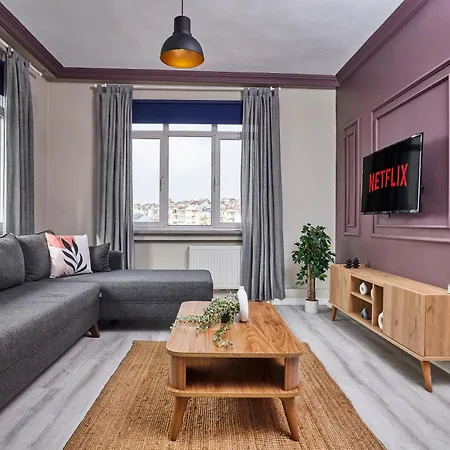 Modern 2br In Nisantasi Area Balconies & Ac Appartement Istanboel