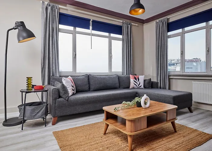 Modern 2br In Nisantasi Area Balconies & Ac Appartement *