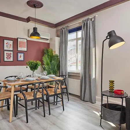 Modern 2br In Nisantasi Area Balconies&ac Apartment *