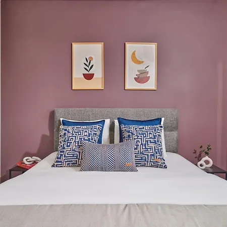 Modern 2br In Nisantasi Area Balconies & Ac Apartment Istanbul