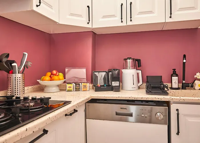 Modern 2br In Nisantasi Area Balconies & Ac * איסטמבול