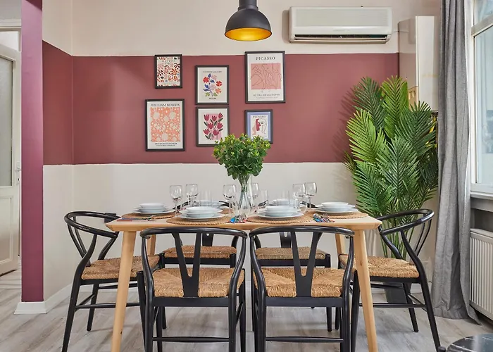 Modern 2br In Nisantasi Area Balconies & Ac * Istanbul