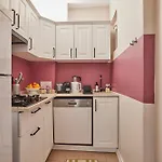 Appartamento Modern 2br In Nisantasi Area Balconies&ac Provincia di Istanbul