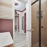 Modern 2br In Nisantasi Area Balconies&ac Appartamento Provincia di Istanbul
