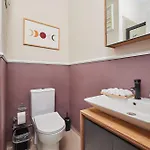 Modern 2br In Nisantasi Area Balconies&ac Appartamento Provincia di Istanbul