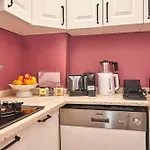 Modern 2br In Nisantasi Area Balconies & Ac * Isztambul
